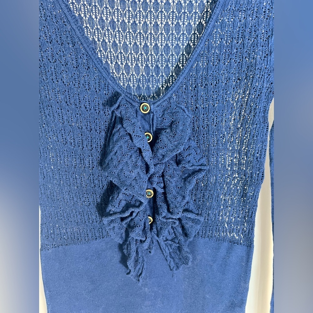 Free People Ruffle Front Crochet Henley Blue Sweater Size Medium - Picture 2 of 11